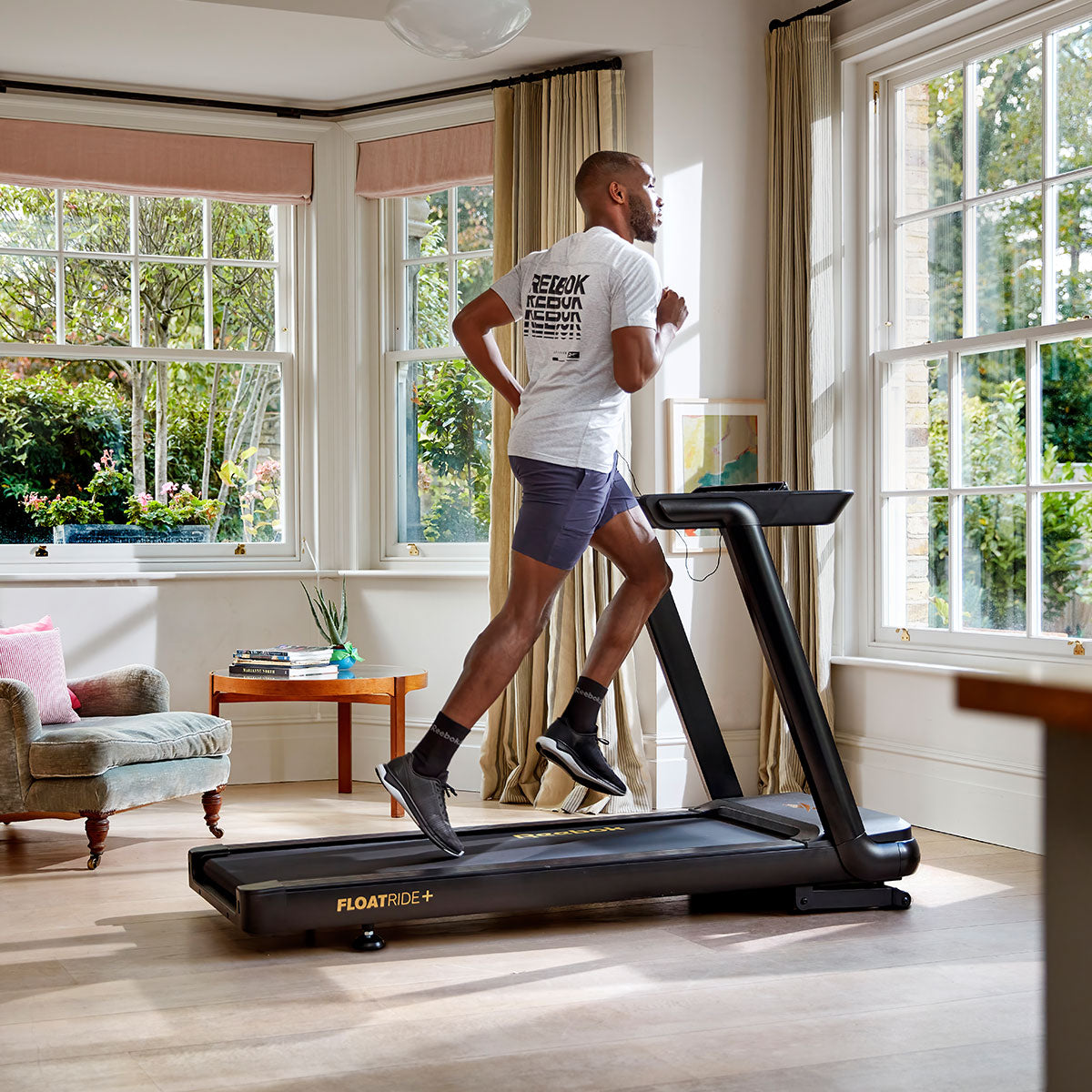 Reebok FR20z Floatride Treadmill - Black